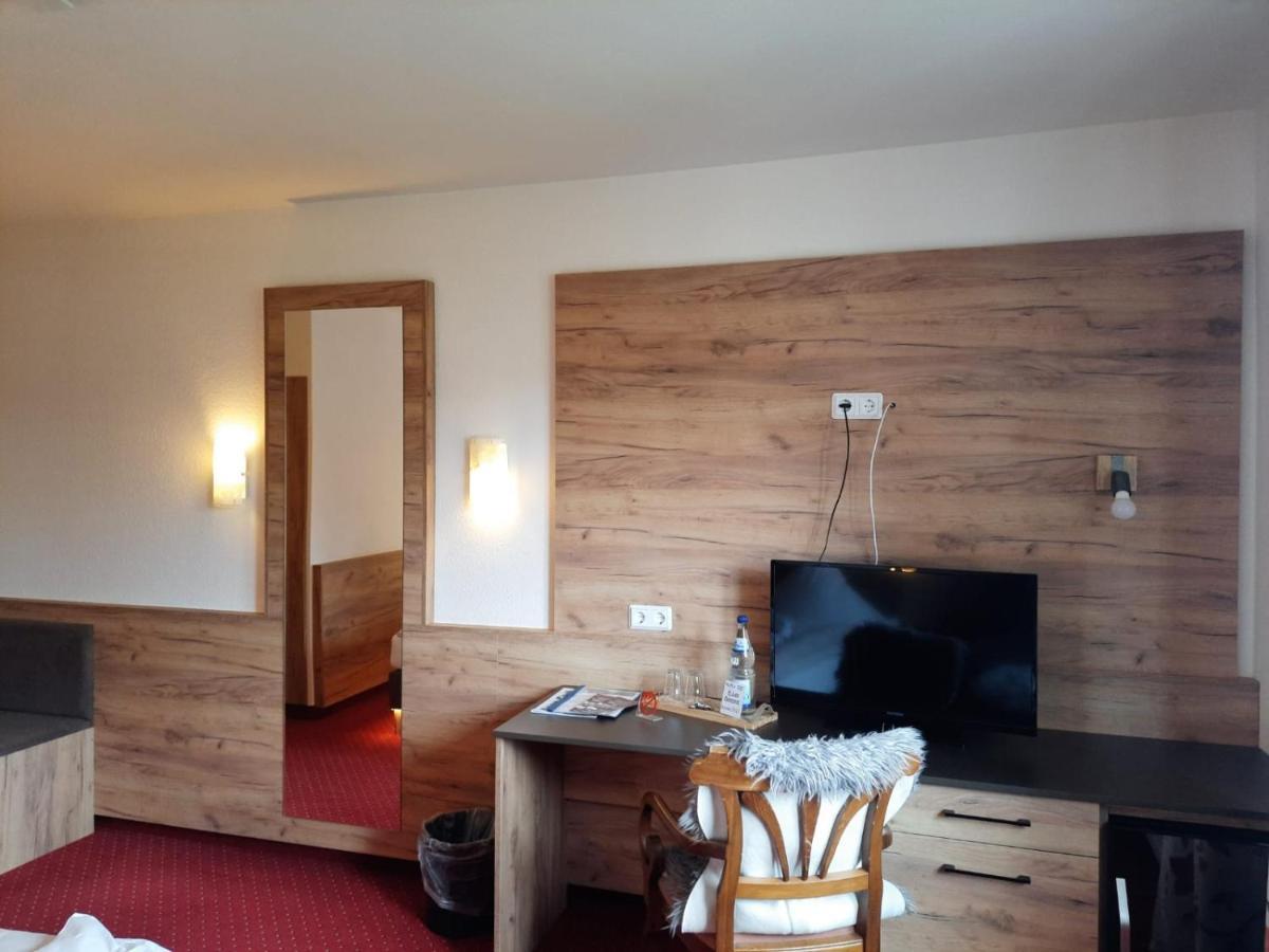 Hotel Haus Krone Bexbach Exteriör bild